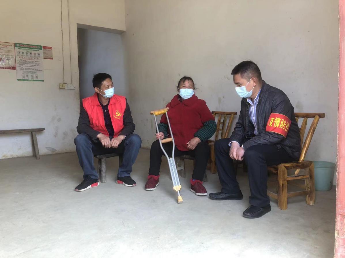 暖心走访备物资，解忧慰问有保障——横港镇切实做好疫情期间脱贫户及三类人群保障工作休闲区蓝鸢梦想 - Www.slyday.coM
