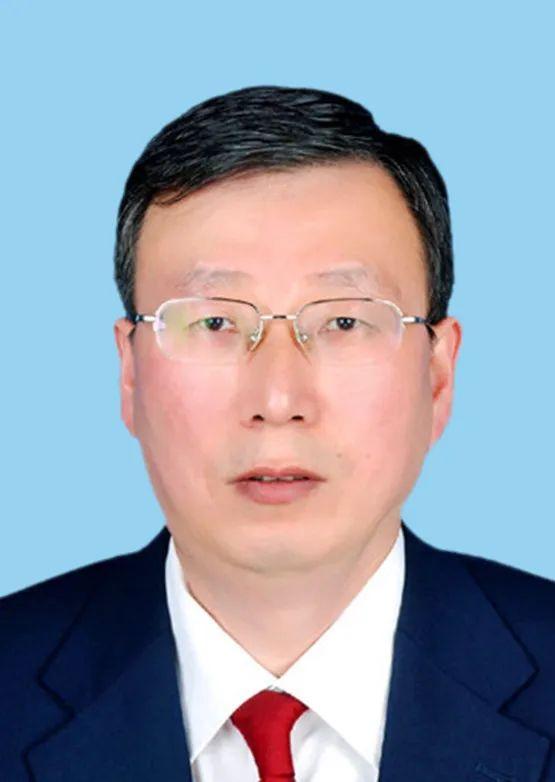 王嘉毅同志简历上述消息显示,甘肃省委常委,省委宣传部部长王嘉毅已任