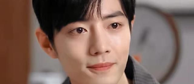 肖战哭戏有进步不求撕心裂肺内心的情绪反应在红润的眼睛里