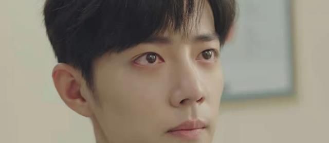 肖战哭戏有进步不求撕心裂肺内心的情绪反应在红润的眼睛里