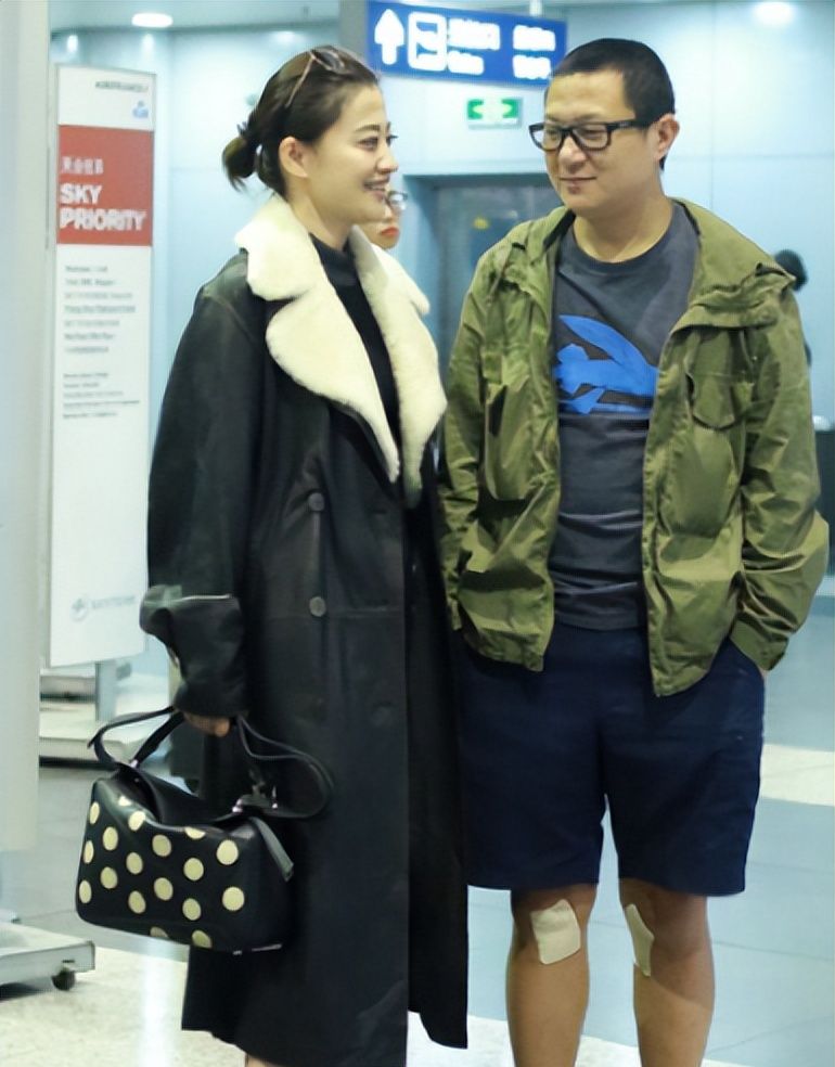 梅婷和前夫鄢颇有缘无份二婚嫁给摄影师后儿女双全无遗憾