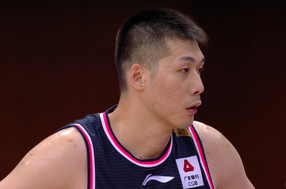 CBA四消息！广东队在南昌大学训练，张德贵吐槽北控队休闲区蓝鸢梦想 - Www.slyday.coM