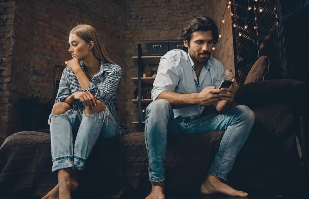 感情中，男人对女人冷暴力的原因就三点，看清就会应对了休闲区蓝鸢梦想 - Www.slyday.coM