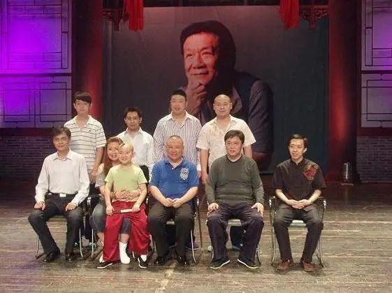 岳云鹏被曝有私生女！爆料者发文持续半年，实际上是曹云金粉丝！休闲区蓝鸢梦想 - Www.slyday.coM