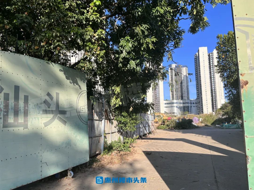 空置多年！金山湖岛内中心地块疑似开建！休闲区蓝鸢梦想 - Www.slyday.coM