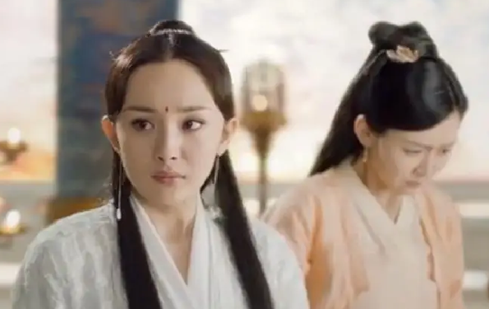 这一点就连白浅都赞叹过,那么撇开少辛不谈,奈奈和迷谷他们两位,谁