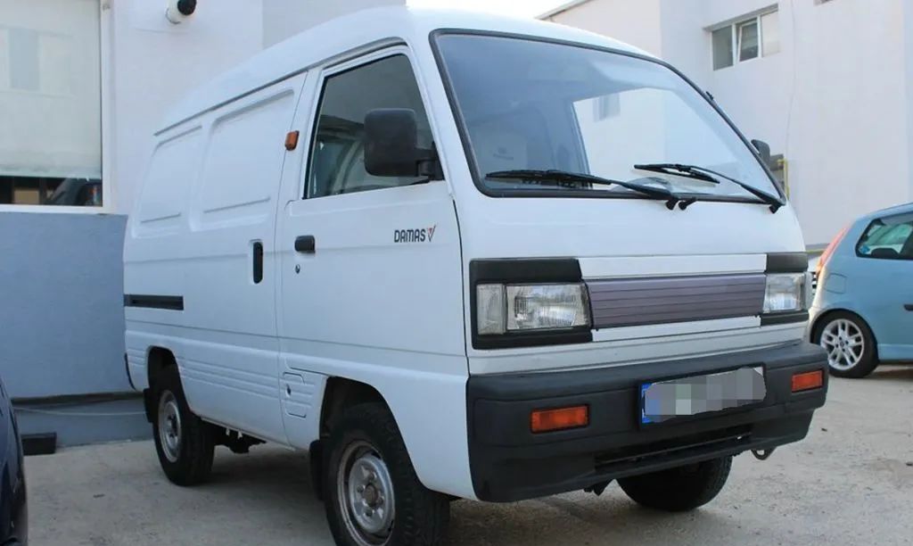 大宇达马斯面包车 思密达将"天津大发"改成了房车