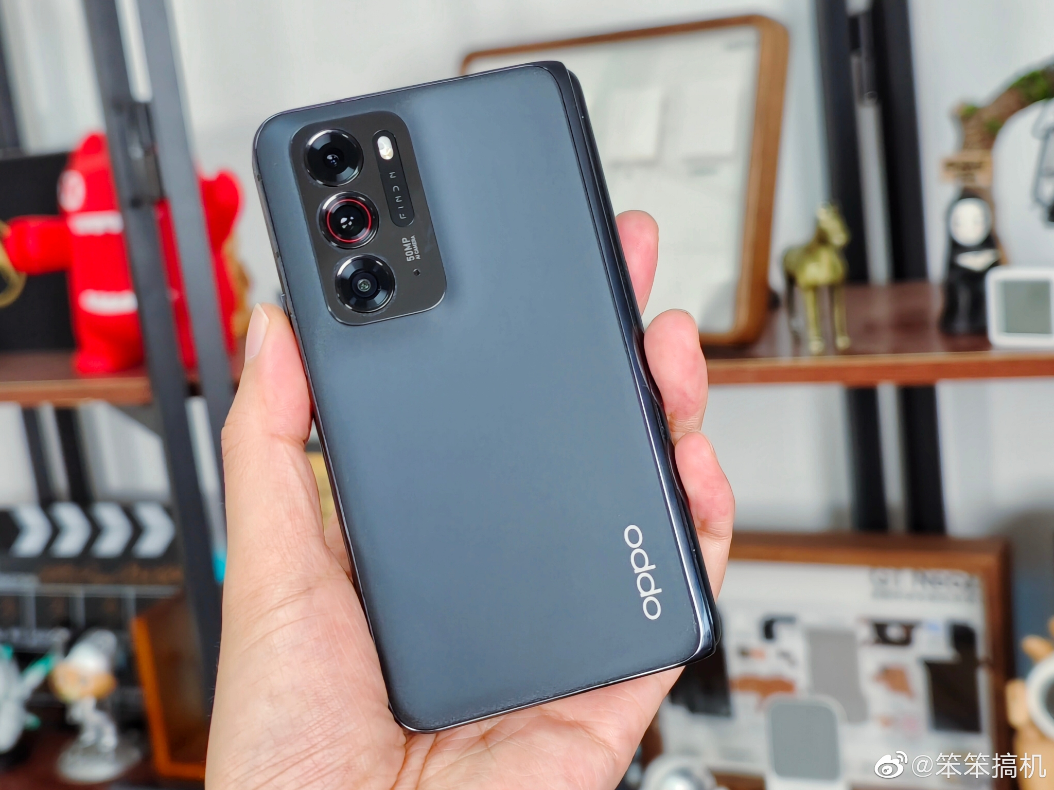 确实，现在的年轻人不像之前那么爱换手机了……休闲区蓝鸢梦想 - Www.slyday.coM