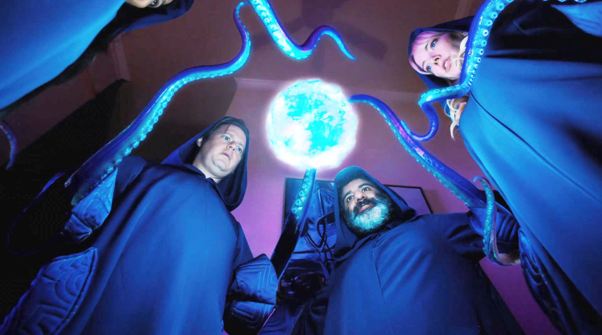 男孩接触章鱼外星人身体变诡异触手他并不怕反而很开心科幻fans科幻