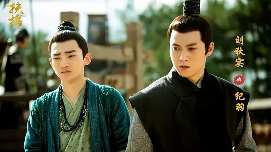 刘秋实,鲍天琦,季晨分别饰演燕洵,元淳,萧策根据日前爆出的有关《楚乔