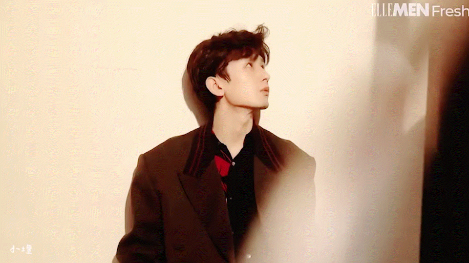 这就是小说中坐在窗边惬意又放松感受99的温柔男主本人吗?