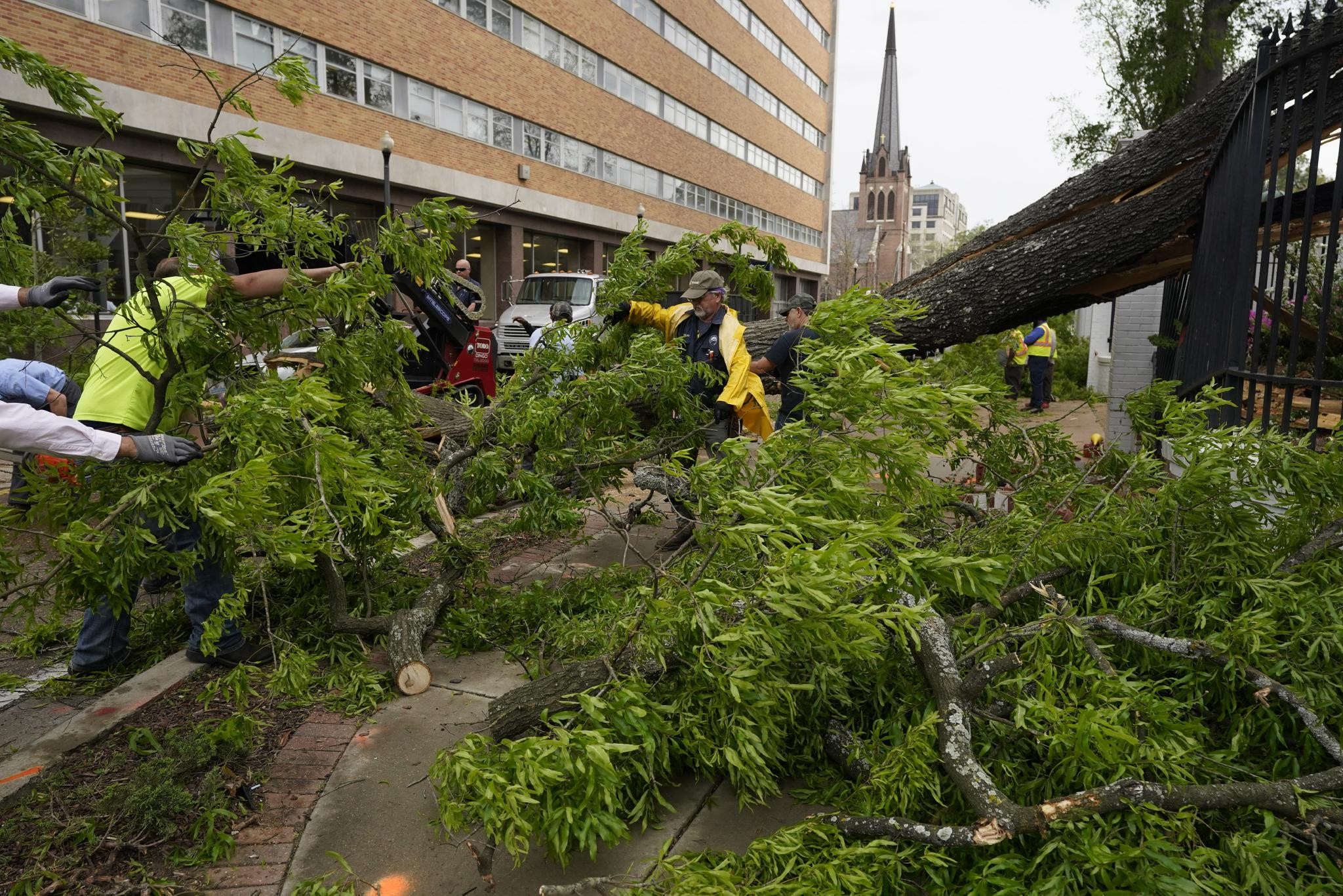 美国密西西比州遭遇恶劣天气