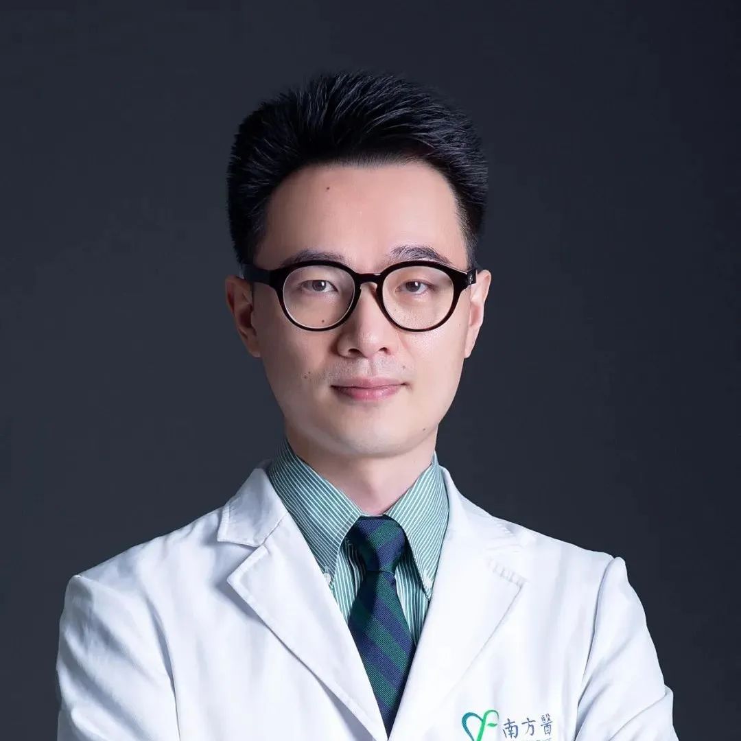 【名医面对面】龙浩主任医师:机器人辅助全麻无框架脑起搏器植入.