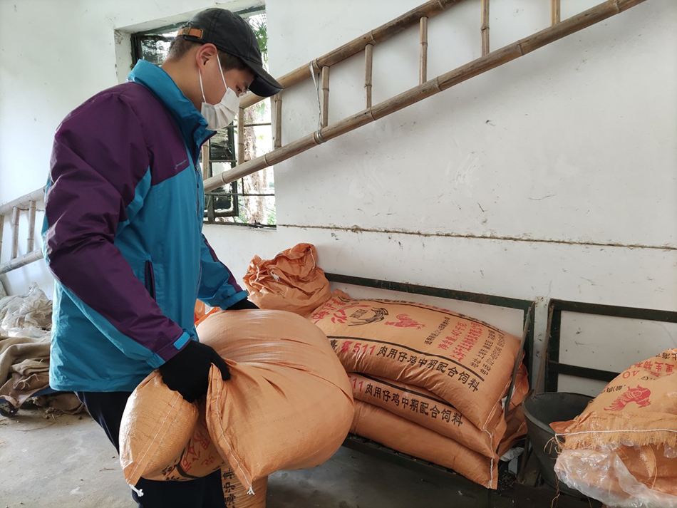 同心抗疫 上海有你｜浦西封控倒计时，这些动物仍然有人陪伴休闲区蓝鸢梦想 - Www.slyday.coM