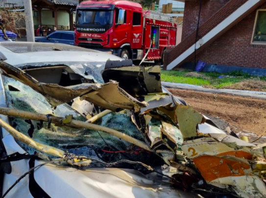 韩国空军两架教练机相撞致4人死亡休闲区蓝鸢梦想 - Www.slyday.coM