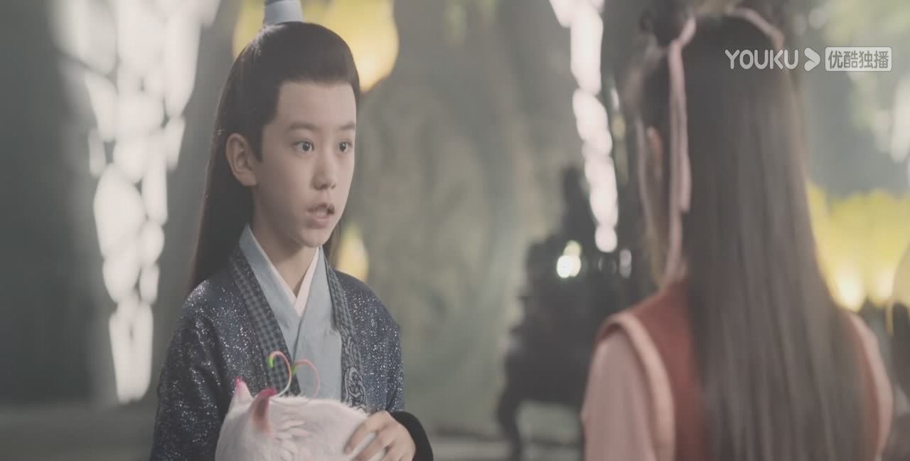 主角没配角的戏精彩,《与君初相识》的剧情,真个好魔幻!休闲区蓝鸢梦想 - Www.slyday.coM