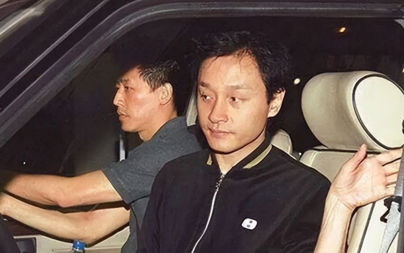 19年后再看唐鹤德:才明白他对张国荣的“宠爱”,堪称世间罕有休闲区蓝鸢梦想 - Www.slyday.coM 19年后再看唐鹤德:才明白他对张国荣的“宠爱”,堪称世间罕有休闲区蓝鸢梦想 - Www.slyday.coM