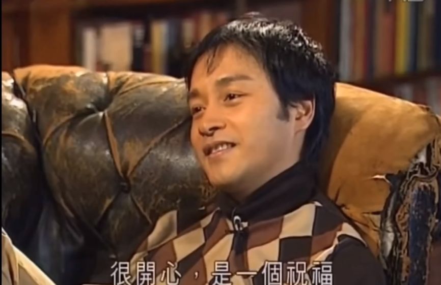 19年后再看唐鹤德:才明白他对张国荣的“宠爱”,堪称世间罕有休闲区蓝鸢梦想 - Www.slyday.coM 19年后再看唐鹤德:才明白他对张国荣的“宠爱”,堪称世间罕有休闲区蓝鸢梦想 - Www.slyday.coM