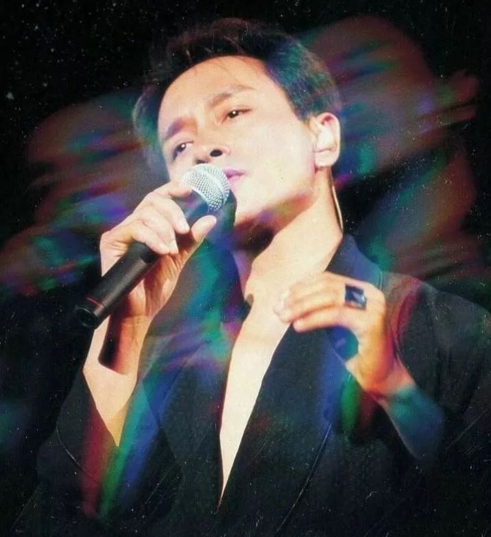 19年后再看唐鹤德:才明白他对张国荣的“宠爱”,堪称世间罕有休闲区蓝鸢梦想 - Www.slyday.coM 19年后再看唐鹤德:才明白他对张国荣的“宠爱”,堪称世间罕有休闲区蓝鸢梦想 - Www.slyday.coM