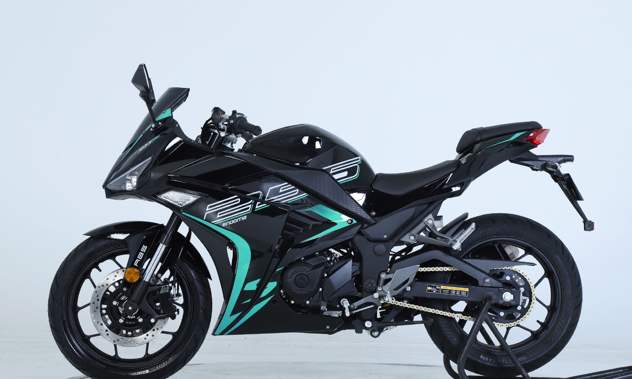 内卷升级国产首款配备tcs的跑车诺玛魅影255s来了