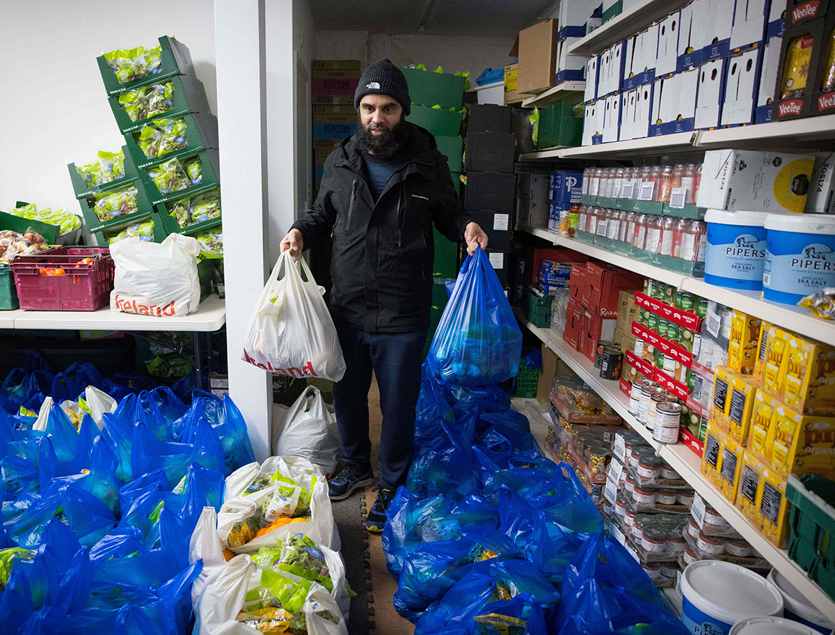 英国伦敦,纽汉社区项目前“食品银动”准备的食物。