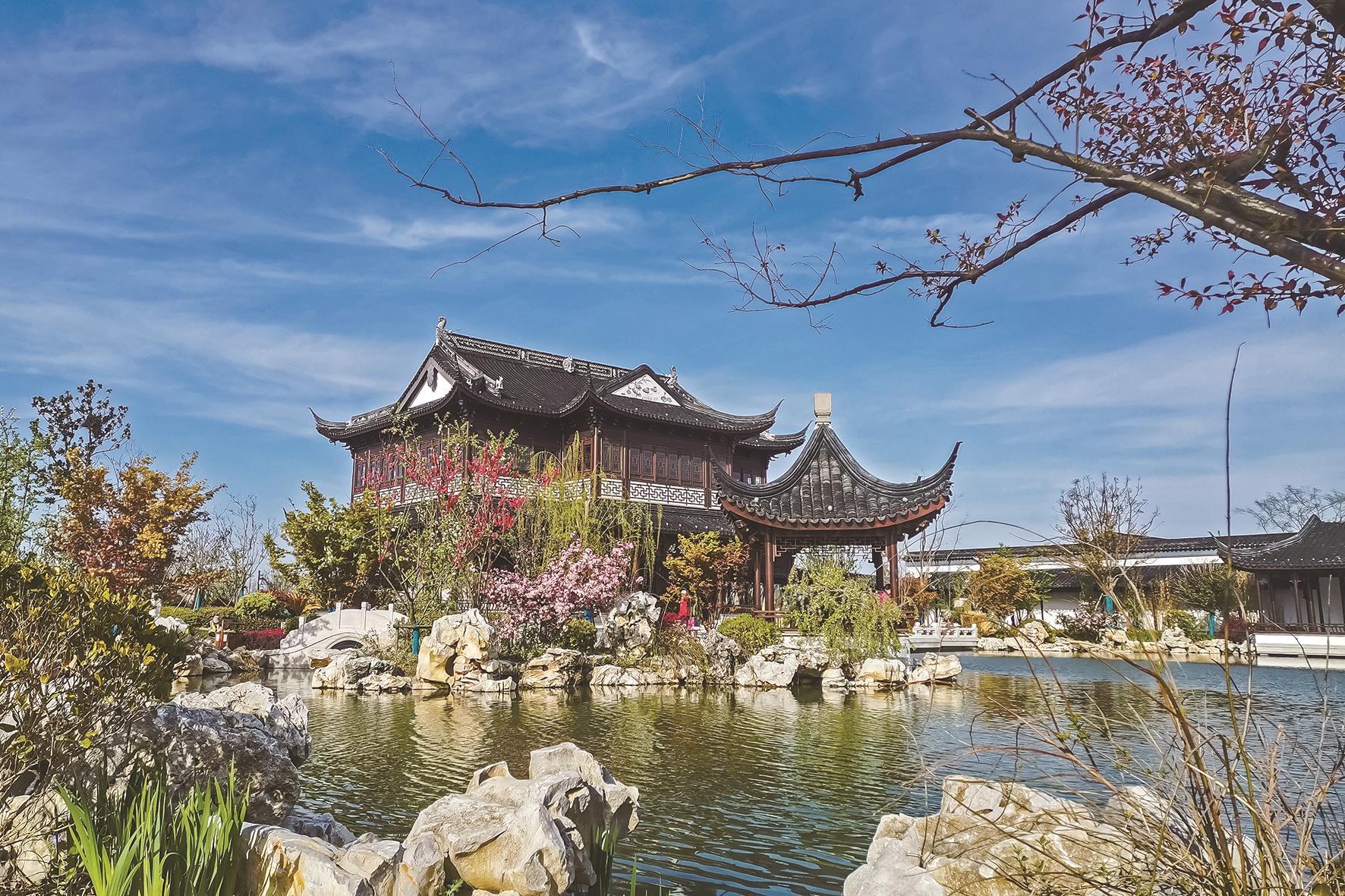 贴梗迎春垂丝争艳中华海棠园满园芳菲