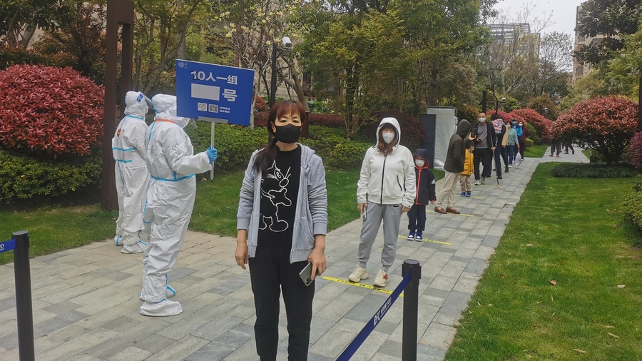 移动采样车、2米线黄框……上海核酸筛查创新连连，居民点赞休闲区蓝鸢梦想 - Www.slyday.coM