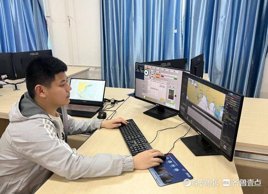 “00后”大学生的毕业抉择：选这家单位，是因为和HR聊得开心休闲区蓝鸢梦想 - Www.slyday.coM