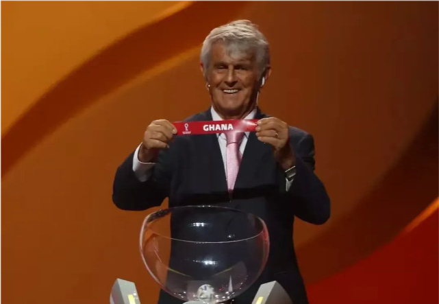 卡塔尔世界杯吉祥物，一看就有钱，只差一个字母，米卢让国足激动休闲区蓝鸢梦想 - Www.slyday.coM