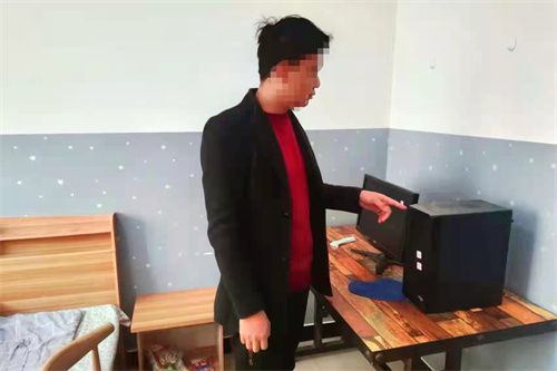 男子在“伊对”APP上结识美女，线下见面被骗入“麻将局”惨输休闲区蓝鸢梦想 - Www.slyday.coM