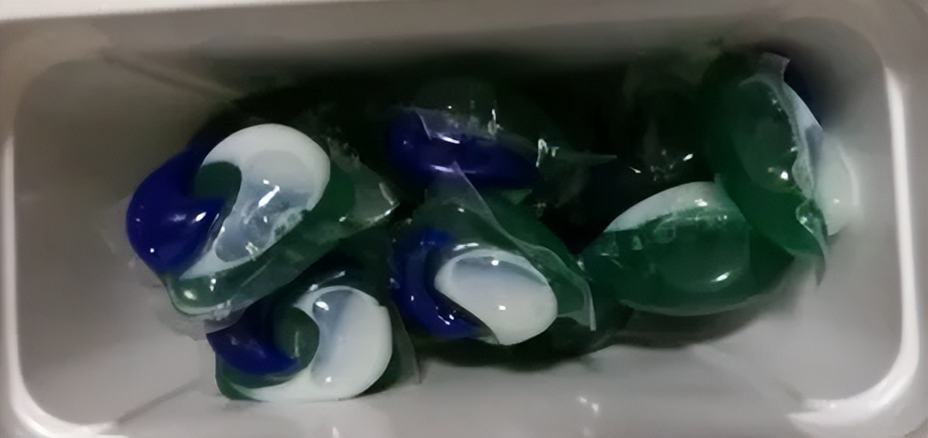 家长注意!洗衣凝珠要收好,1岁男童当糖果误吞半袋紧急送医休闲区蓝鸢梦想 - Www.slyday.coM 家长注意!洗衣凝珠要收好,1岁男童当糖果误吞半袋紧急送医休闲区蓝鸢梦想 - Www.slyday.coM