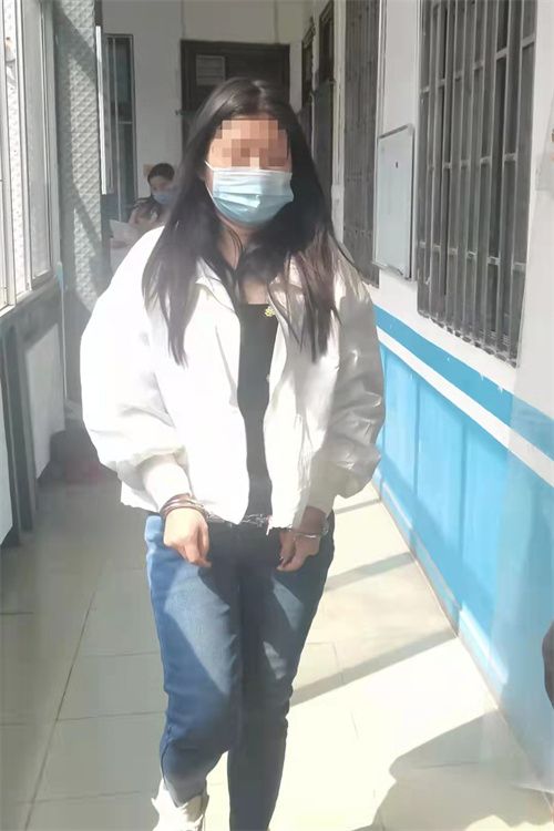 男子在“伊对”APP上结识美女，线下见面被骗入“麻将局”惨输休闲区蓝鸢梦想 - Www.slyday.coM