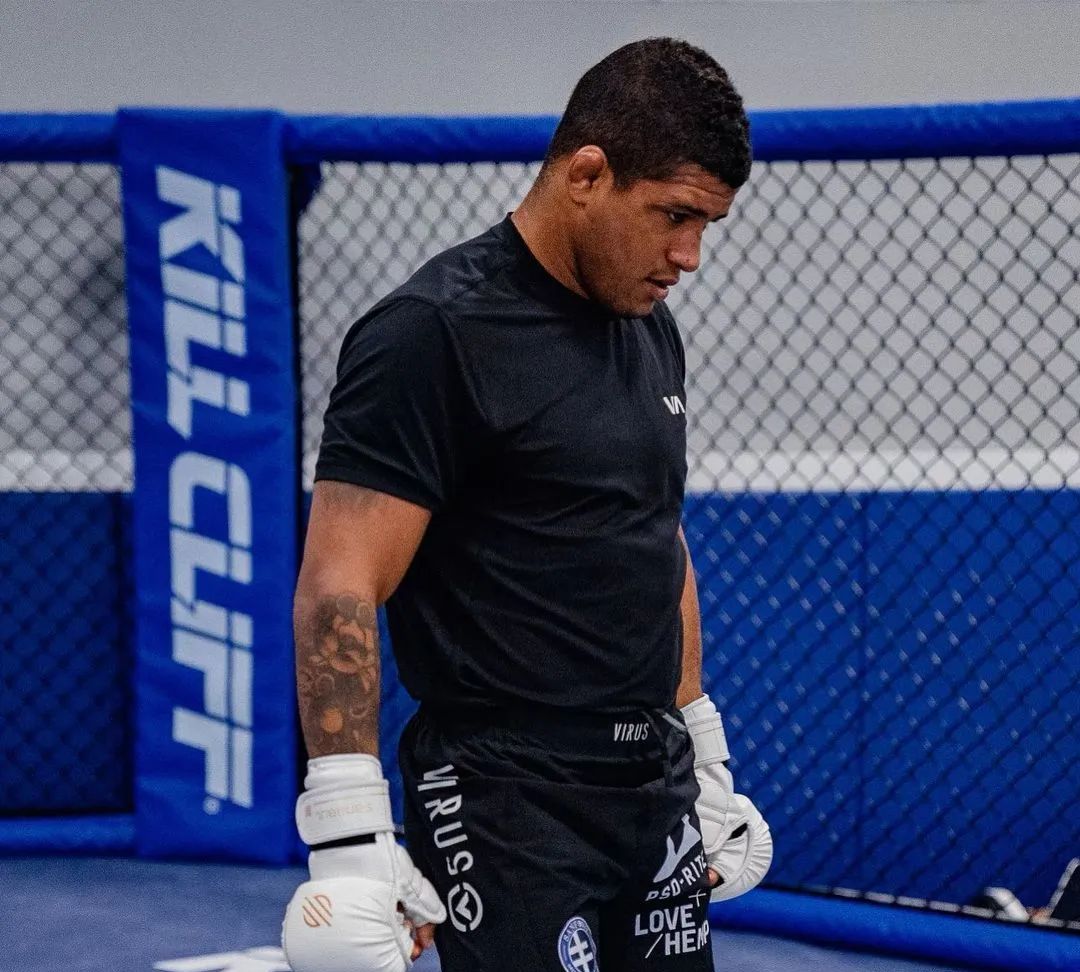 神秘摔跤手助阵伯恩斯备战奇马耶夫