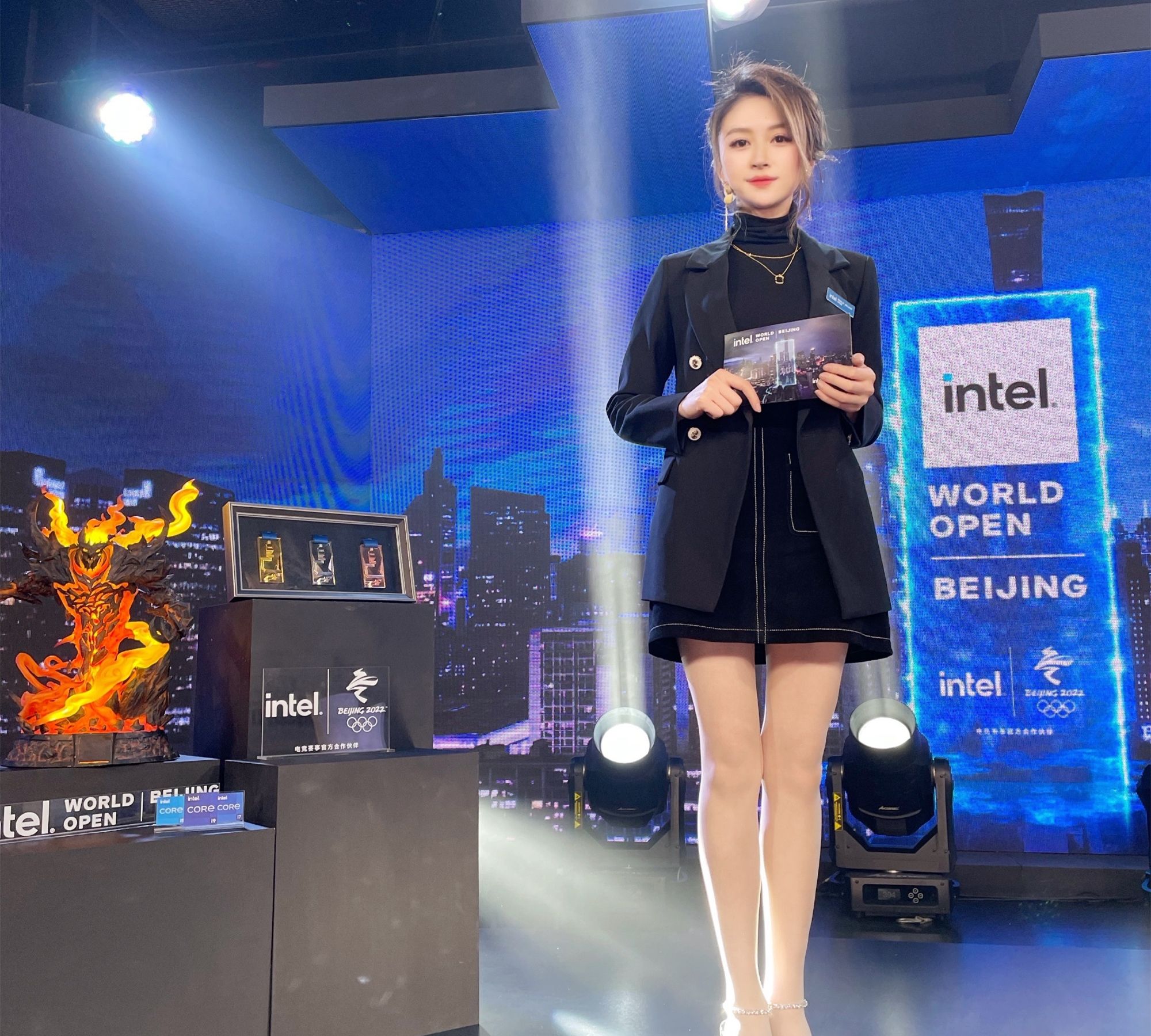 dota刀圈最靓女解说官宣恋爱了榜一大哥心碎一地