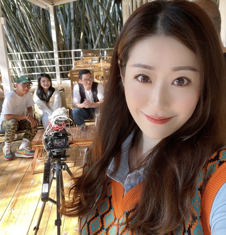 初代星女郎无戏拍39岁容貌依旧在线李卉的星路坎坷