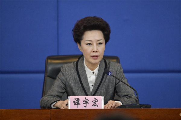 谭宇宏说,从国际来看,世界主要发达经济体或新兴工业化国家都把创意