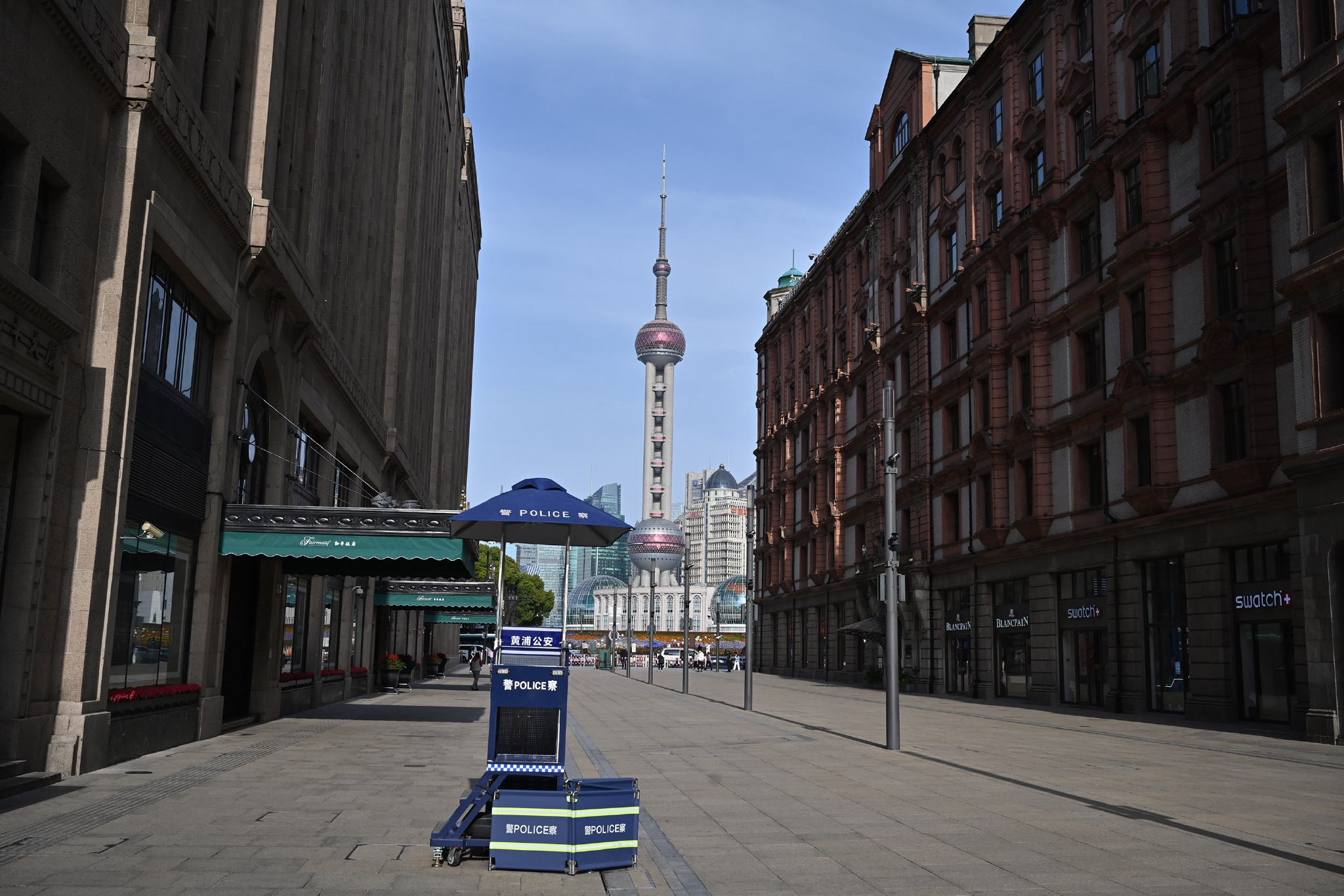 摄影记疫封控前后的南京路