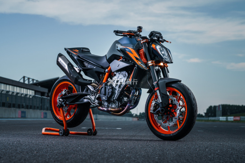 68万元-新浪汽车