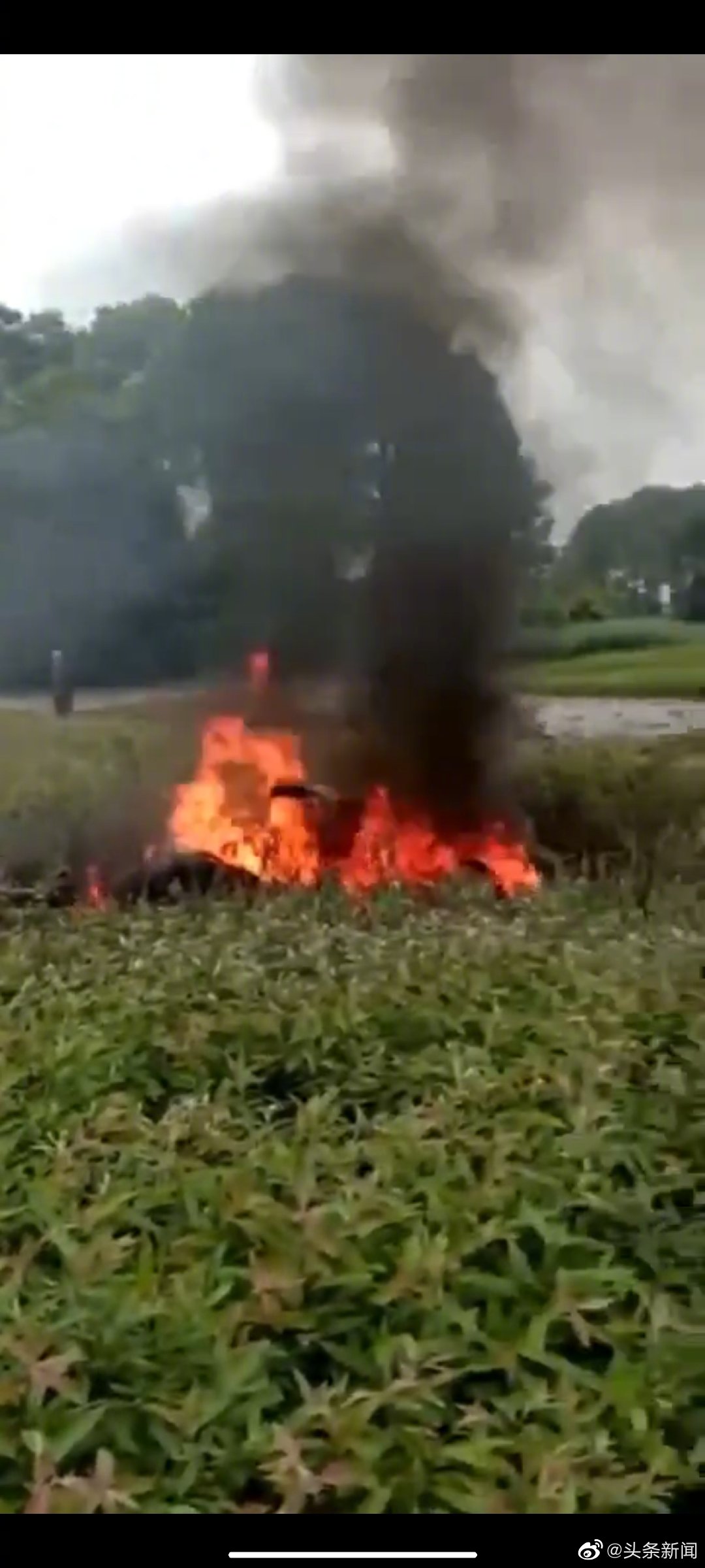 一架滑翔机在四川崇州坠毁,相关部门正在调查休闲区蓝鸢梦想 - Www.slyday.coM 一架滑翔机在四川崇州坠毁,相关部门正在调查休闲区蓝鸢梦想 - Www.slyday.coM