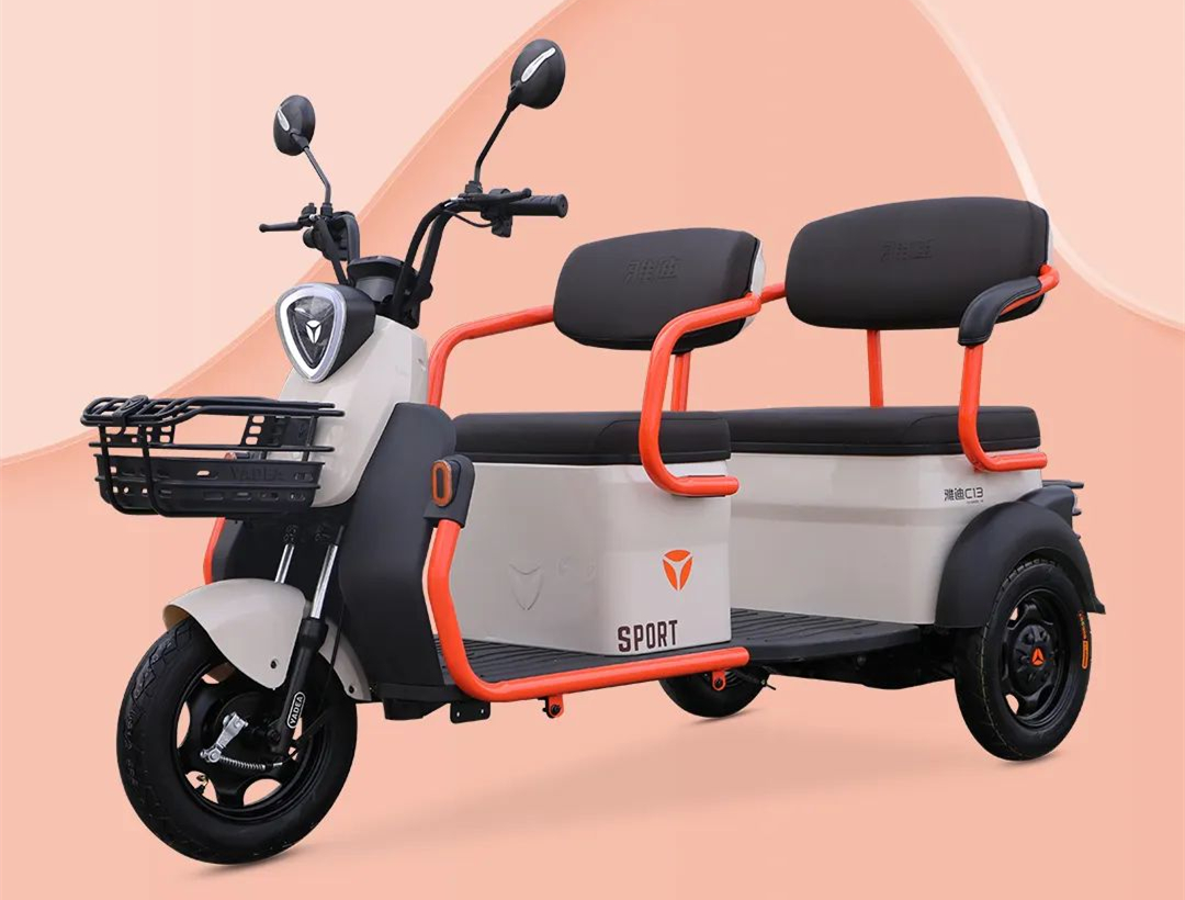 雅迪淮海发布新电动三轮车搭载32ah电池续航远主打载人