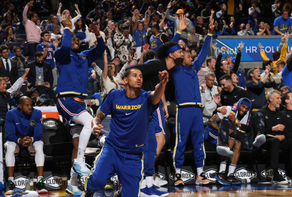 勇士21分大逆转，正式锁定季后赛！克莱找回自己，普尔功不可没休闲区蓝鸢梦想 - Www.slyday.coM