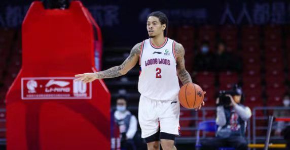 广州男篮的极限操作:郭士强变阵、四个铁人以及一个微波炉的故事休闲区蓝鸢梦想 - Www.slyday.coM 广州男篮的极限操作:郭士强变阵、四个铁人以及一个微波炉的故事休闲区蓝鸢梦想 - Www.slyday.coM