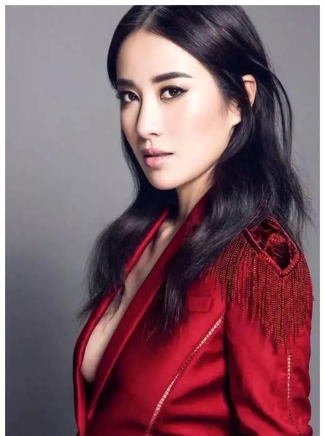 美女明星叶璇高清壁纸美图,气质卓越,韵味十足__财经头条