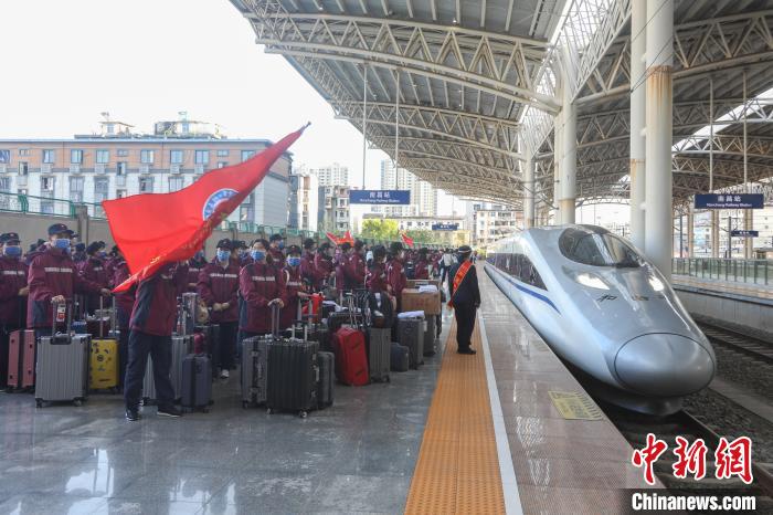 江西省援沪医疗队出征 千余名医护人员驰援上海休闲区蓝鸢梦想 - Www.slyday.coM