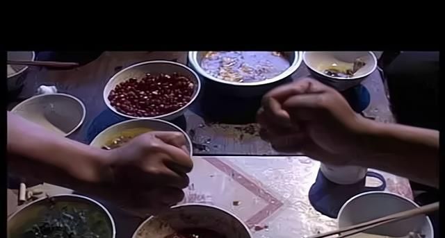 案例:宁夏连环杀人案,用女大学生尸体喂狗,凶手还曾拍过电影休闲区蓝鸢梦想 - Www.slyday.coM 案例:宁夏连环杀人案,用女大学生尸体喂狗,凶手还曾拍过电影休闲区蓝鸢梦想 - Www.slyday.coM