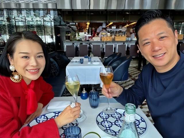 胡杏儿俩儿子感染新冠后康复如初李乘德晒三兄弟团聚超温馨