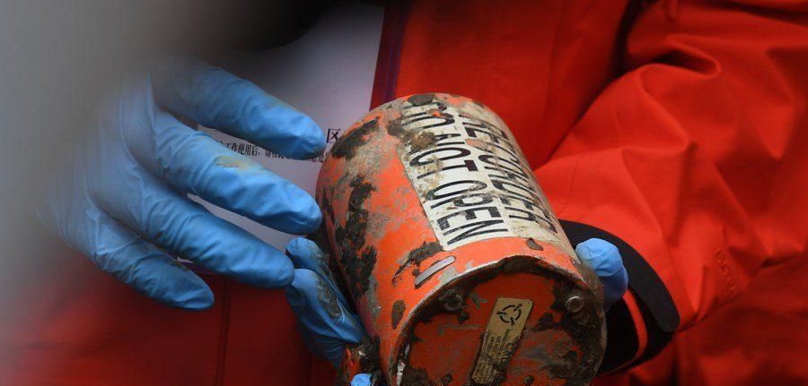 失事波音738黑匣子至关重要，已被送往华盛顿，为何要舍近求远？休闲区蓝鸢梦想 - Www.slyday.coM