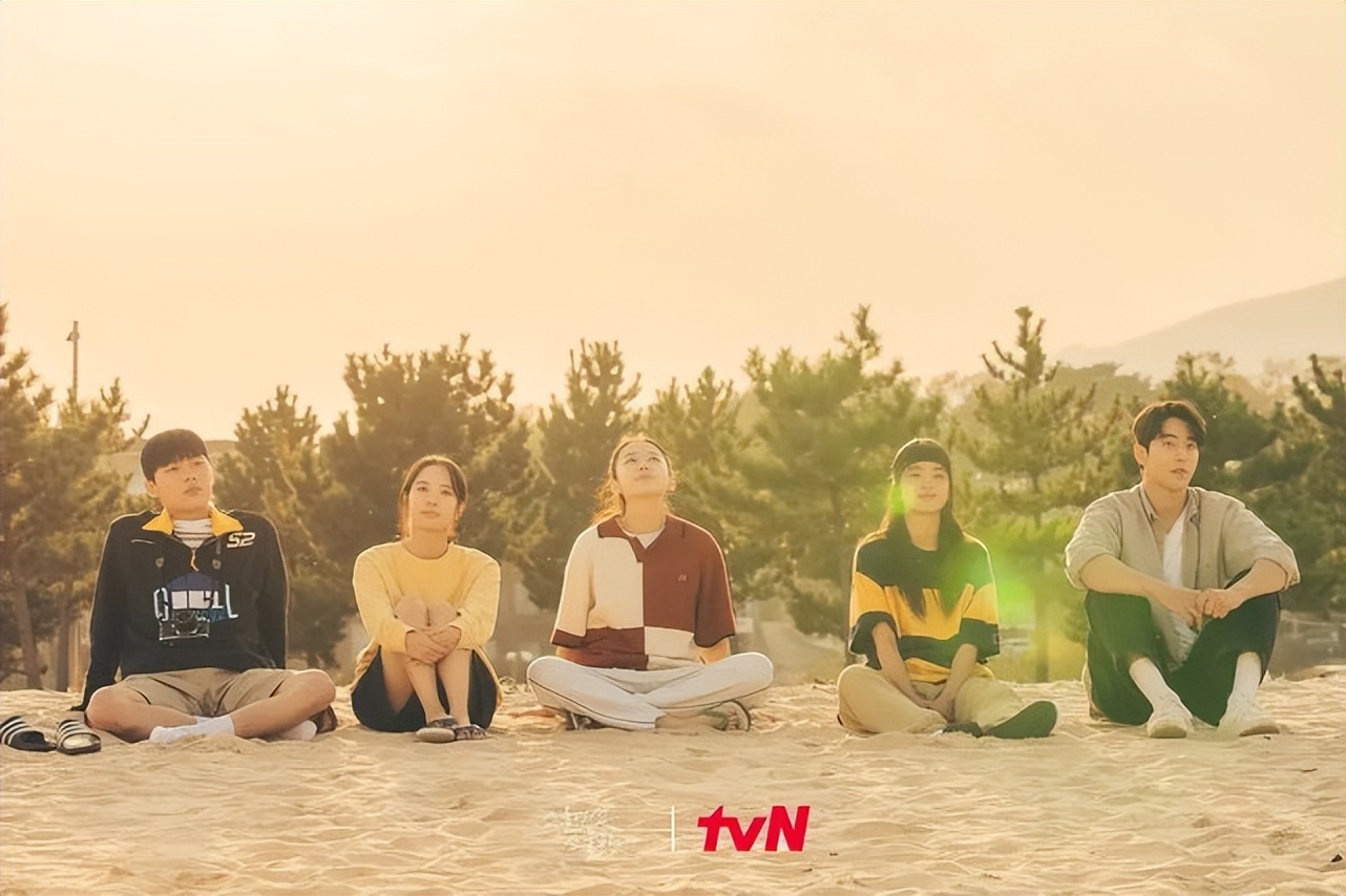 9.2跌至8.3!《二十五二十一》严重烂尾,三大槽点引观众不满|二十五二十一|罗希|结局_新浪新闻