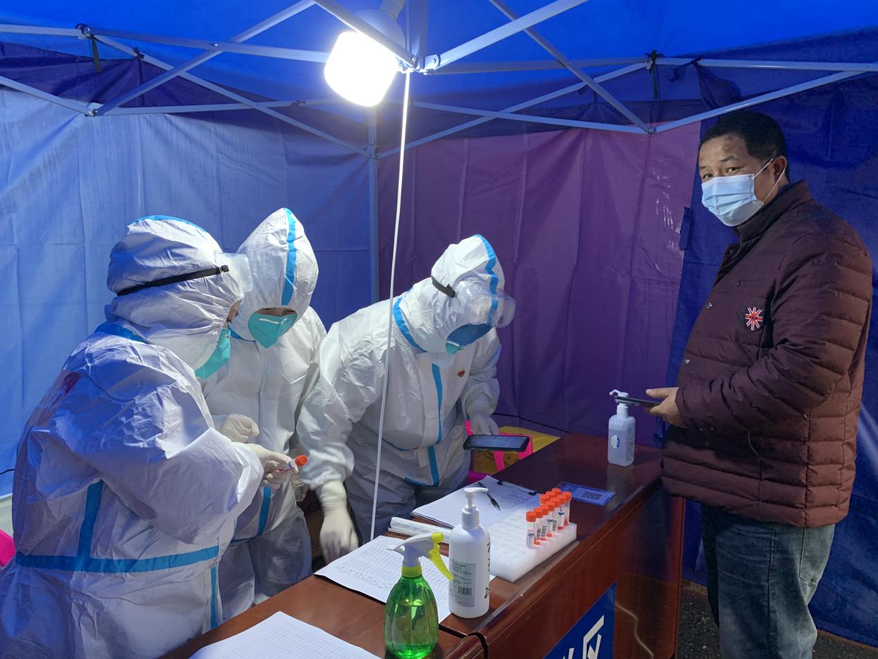 益阳 阻击疫情,赫山区"白甲"再出征__财经头条