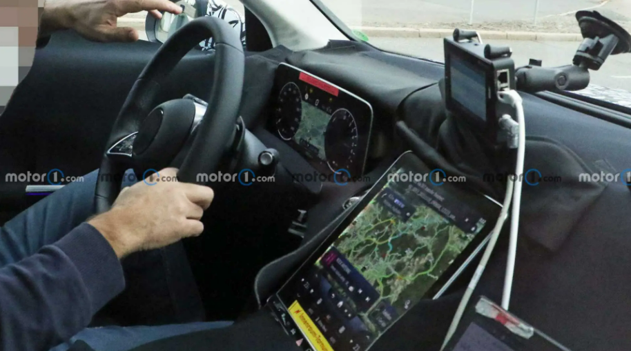 不仅换脸,还有S级同款内饰,新款奔驰GLC将6月1日全球首发